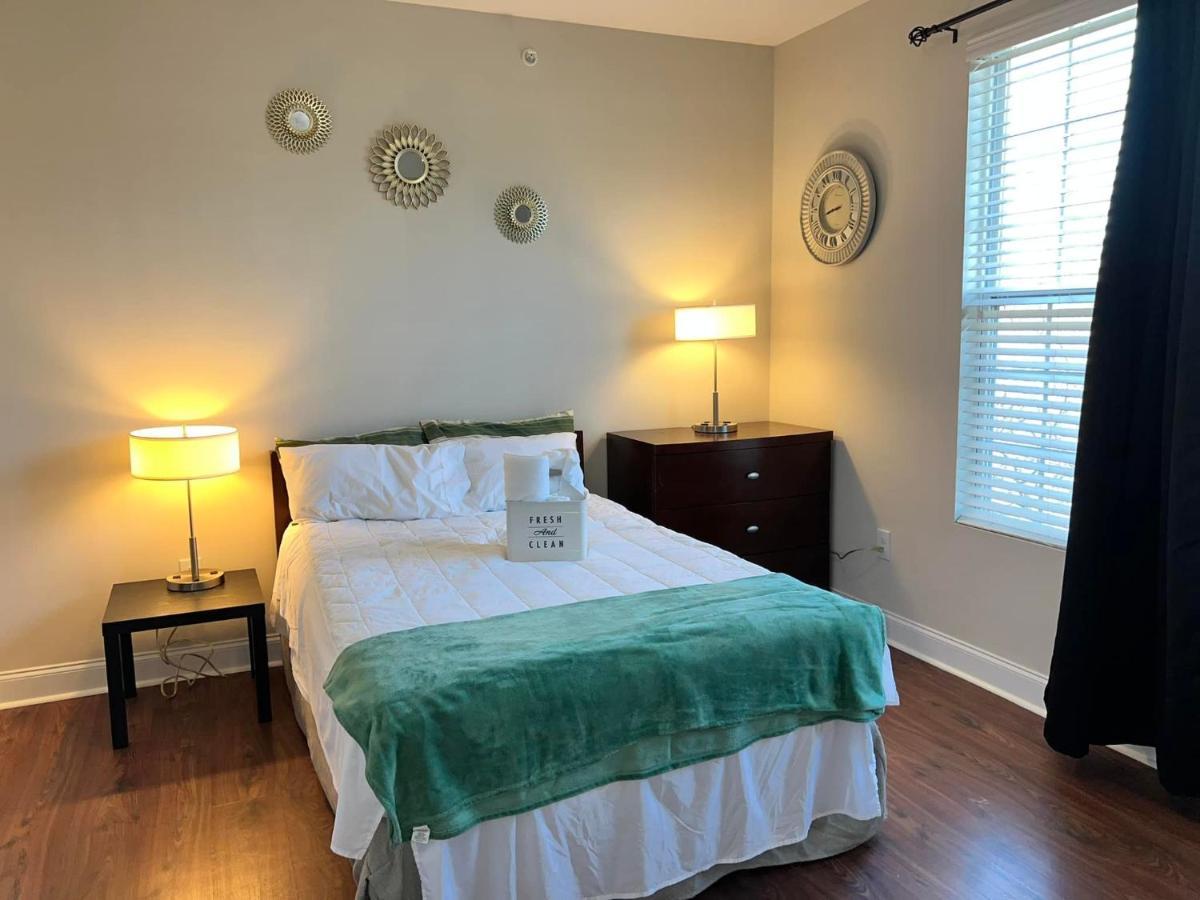 Serene **Uptown** 2Br/2Ba Apartment Charlotte Bagian luar foto