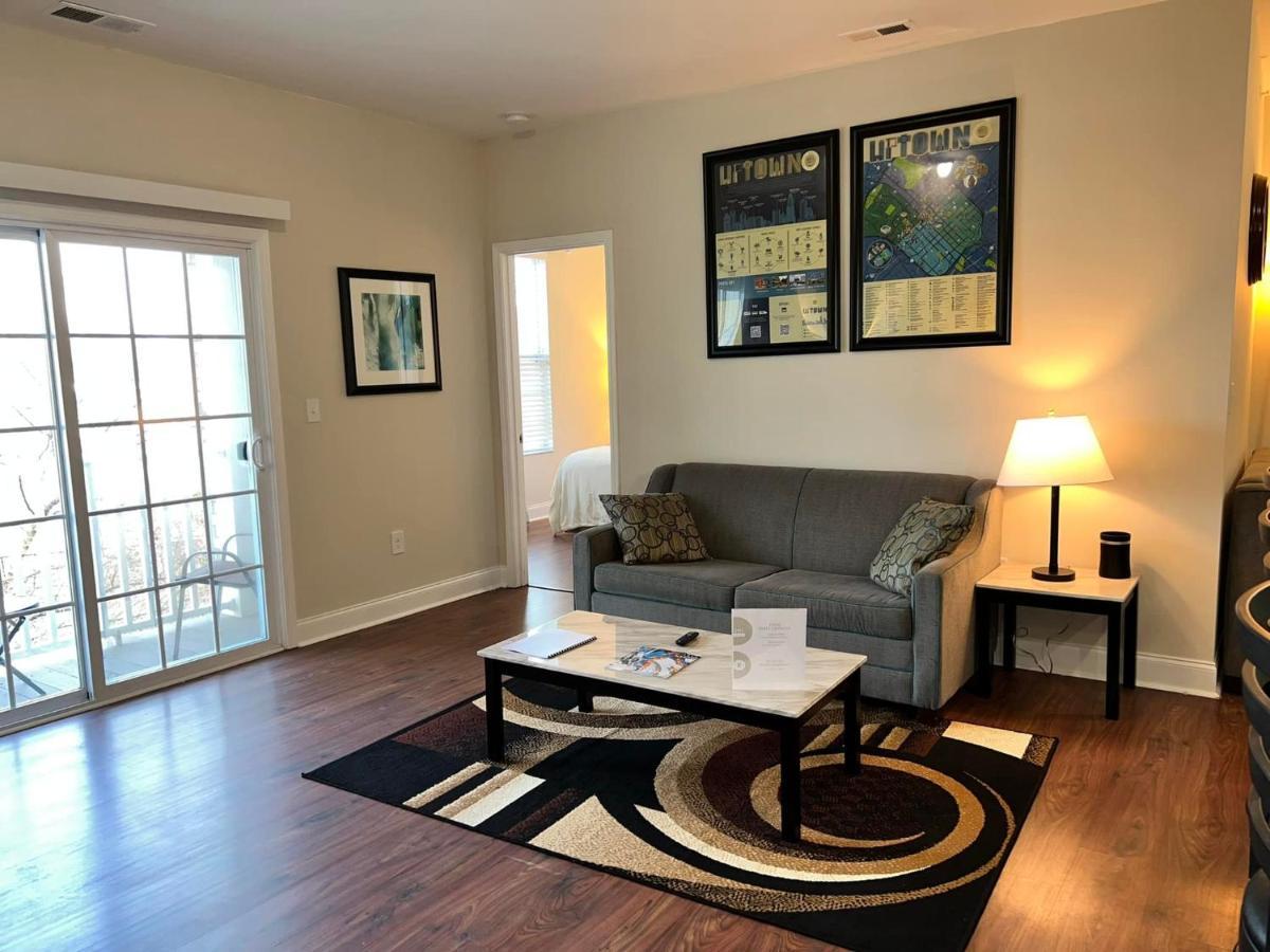 Serene **Uptown** 2Br/2Ba Apartment Charlotte Bagian luar foto